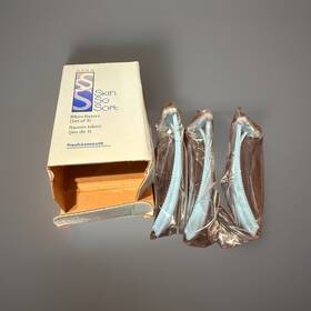 Avon 094000144277 Skin So Soft Bikini Razors By Sku A56