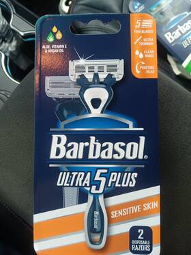 Barbasol 051009105203 Ultra 5 Plus Razor Handle 2 Cartridges Sensitive Skin Blades