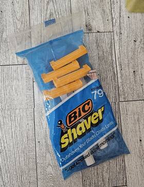 Bic 070330350540 Vintage Shaver - Mens Razors 4 Pack New In Package