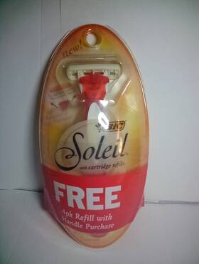 Bic 070330721524 Soleil Refillable Razor 2 Cartridges 1 Shower Holder Plus Box 4