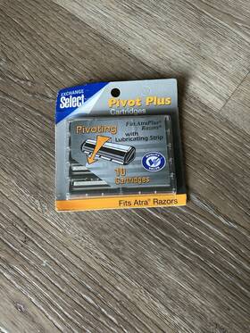 25-611-5 Bic Exchange Select Hybrid Advance And Pivot Plus Razor 2-blade 16 Cartridges