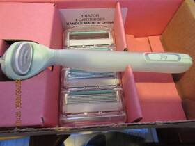 Blade 047400678859 Joy Womens Razor Handle 4 Refills Teal