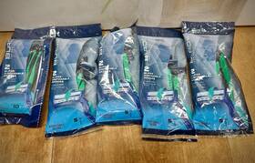Blade 050428348024 For Men 2 Disposable Razors Pivoting Head 30 Rubber Grip
