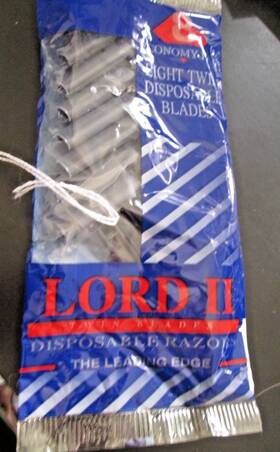 Blade 738666101105 Lord Ll Pack Of 8 Shaving Twin Disposable Razors Brand New