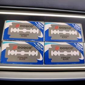 St300 Dorco 801038200019 New Platinum Razor Blades 10 In Each Box Four Boxes