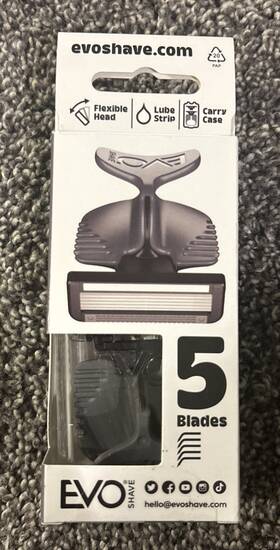 Evo 060409302261 Shave By Touch Razor 2 Cartridges - Black