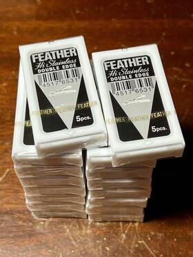 Feather-red-100x1 Feather Hi-stainless Double Edge Shaving Razor Blades - Pack Of 80
