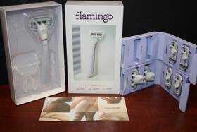 Flamingo 854620008195 Women S Taro And Rose Gold Razor 5-blade Cartridges 7 Shower Holder