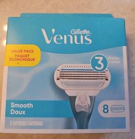 04740014130 Gillette New Venus Smooth Doux Razor Blade Refills Pack Of 8