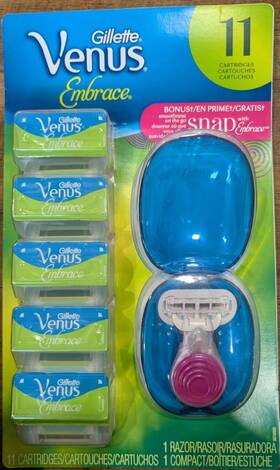 Gillette 047400651319 Venus Embrace Razor Compact And 11 Cartridges