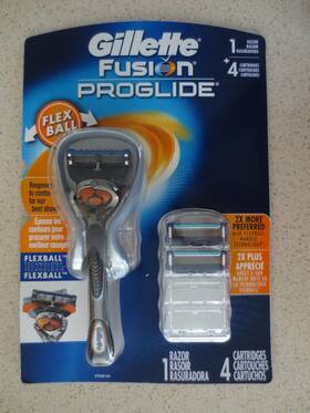 Gillette 047400652743 Fusion Proglide Flexball Manual Razor With 4 Cartridges