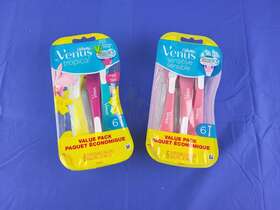 Gillette 047400662384 Venus Tropical Sensitive Disposable Razors 3-blade 12