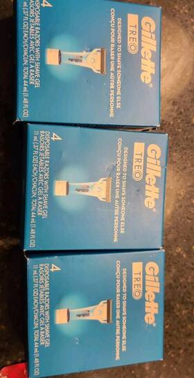 Gillette 047400667976 Treo Disposable Razor 12/ct With Gel Lot Of 3 Gillette 047400667976 Treo Disposable Razor 12/ct With Gel Lot Of 3