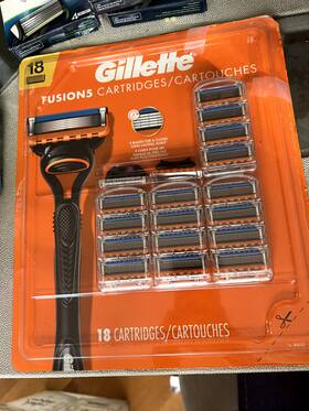 Gillette 047400669819 Fusion 5 18 Cartridges See Description