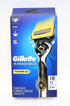 Gillette 047400672307 Proshield Power Razor Handle And 2 Replacement Refills Battery Included