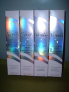 Gillette 047400672482 4 New Venus Daily Soothing Moisturizer Serum For Pubic Hair And Skin Itch Gillette 047400672482 4 New Venus Daily Soothing Moisturizer Serum For Pubic Hair And Skin Itch