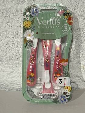 Gillette 047400676077 Rifle Paper Co. Venus Strawberry Fields Womens Disposable Razors - 3ct