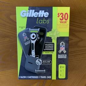 Gillette 047400698093 Labs Razor With Exfoliating Bar Travel Case And 2 Cartridges