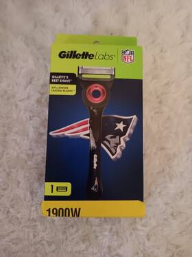 Gillette 047400701328 Labs Patriots Razor Nib
