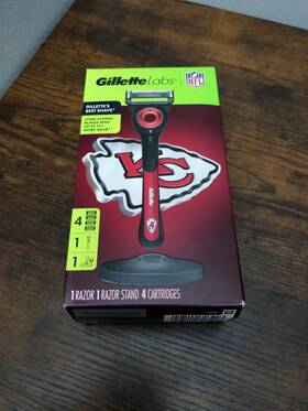 Gillette 047400703223 Labs Nfl Kansas City Chiefs 1 Razor Stand 4 Cartridges - New