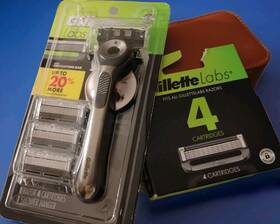 21134036 Gillette Labs 1 Razor With Dock Stand 8 Cartridges Brand New Factory Sealed