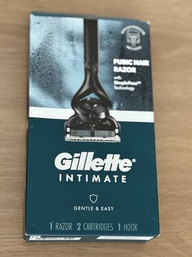 2300a17400 Gillette New Intimate Razor Pubic Body Black 2 Cartridges