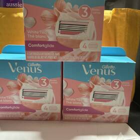4-refill Gillette 305465 Venus Comfortglide Cartridges White Tea Triple Pack