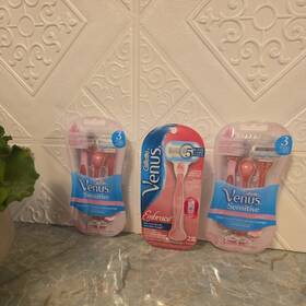 4740031346 Gillette 3 Pack Venus Extra Smooth Womens Razor And 2 Refill Cartridges