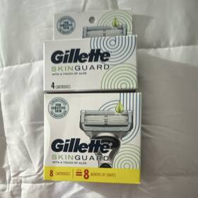 4740066509 Gillette Skinguard Stainless Steel Refill Cartridges For Men 12 Pack Blue Silver