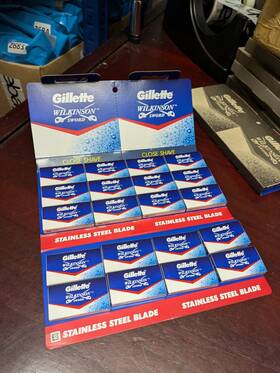 57332145 Gillette 100 X Wilkinson Sword Double Edge Safety Razor Blades 20 Packs Of 5 57332145 Gillette 100 X Wilkinson Sword Double Edge Safety Razor Blades 20 Packs Of 5