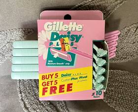 651475562 Gillette 1995 Womens Daisy Plus 10 Disposable Razors Customplus Pivot Pink Green