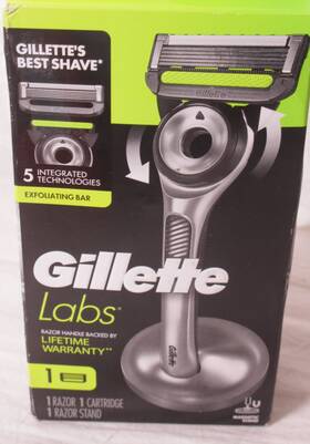 6x3x1ea Gillette New Labs Razor With Cartridge And Stand