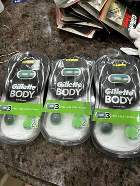 Gillette 702018397587 Body Disposable 2 Razors 3 Pack