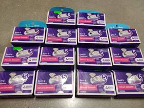 Gillette 702018427635 A Lot Of 56 Venus Swirl Extra Smooth Razor Blade Refills - 5 Blades
