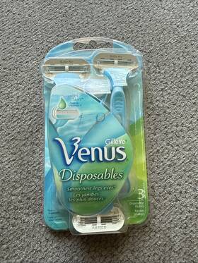80237975 Gillette Venus 3 Smooth Skin Aloe And Vit E Cartridges