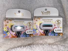 90022834 Gillette Venus Sensitive Deluxe Smooth 5 Blade Cartridges 2 Boxes Of 4 Refills