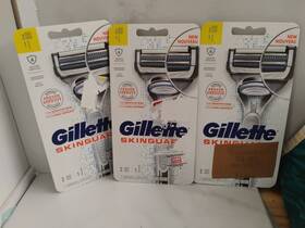 90825871 Gillette 3 Skinguard 1 Razor With 2 Cartridges New Sealed