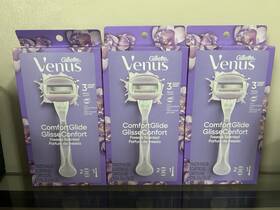 91226242 Gillette Venus Comfort Glide Freesia Scented Lot Of 3 Razors