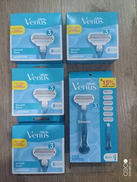 91320556 Gillette New Venus Smooth 3 Bladed Refills 38 Cartridges 1 Handle