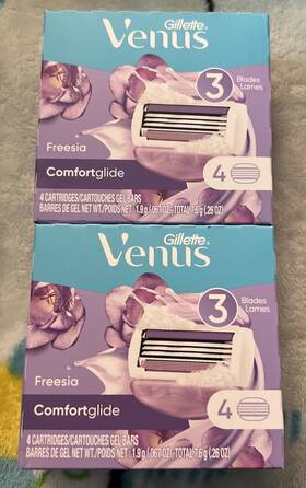 91908206 Gillette Lot Of 2 Venus Comfort Glide 3-blade Freesia 4 Count Razor Cartridges
