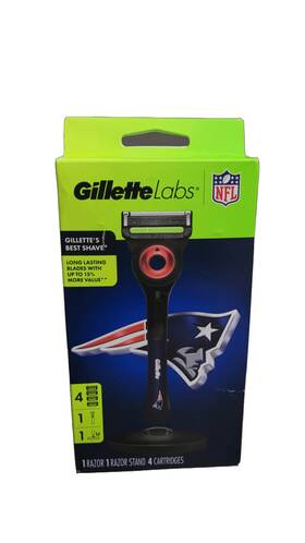 94893985 Gillette Labs Mens Nfl Patriots Edition Shaving Razor With 4 Refills
