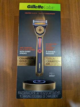 20156177 Gillette Labs Champion Gold Heated Razor 5 Cartridges And Charging Dock