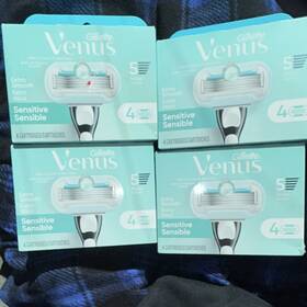 2155991 Gillette Venus Sensitive Extra Smooth 5 Blade Womens Refill Cartridges 4 Pack