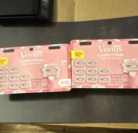 22015234 Gillette Venus Comfortglide White Tea Scented Women 3 Blades 8 Cartridges