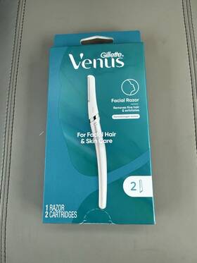 5052781 Gillette Venus Facial Razor For Women White Ergonomic Handle 2 Cartridges