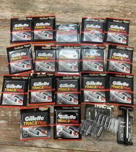 X170 Gillette Vintage 2000 Trac Ii Plus New Old Stock Razor Blades Extra 70
