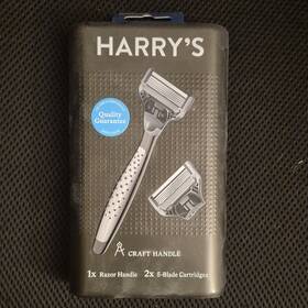 B0425001 Harrys Craft Handle Mens Cartridge Razor Silver Black 5 Blades 2 Cartridges