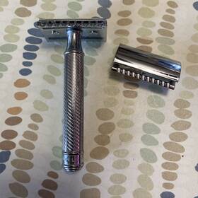 M Hle 028982010165 Muhle R41 Razor Comes With An R89 Head. Gently Used