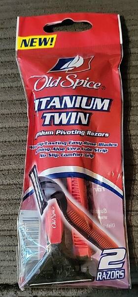 Old Spice 675690550274 Titanium Twin Premium Pivoting 2 Razors