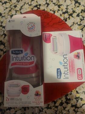 04067 Schick Intuition Razors For Women With Sensitive Skin 1 Razor 2 Refill 6